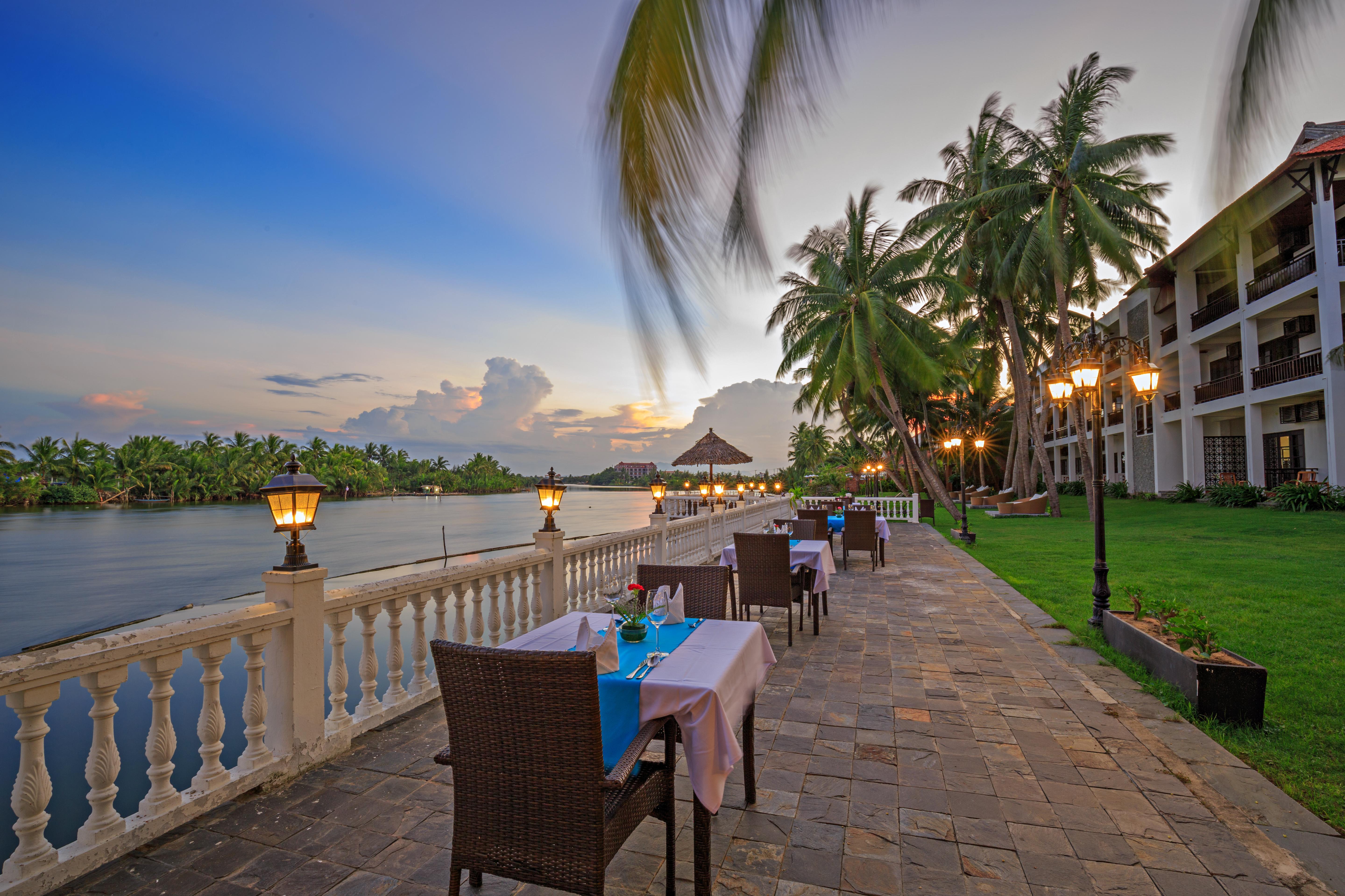 River Beach Resort & Residences Хойан Экстерьер фото