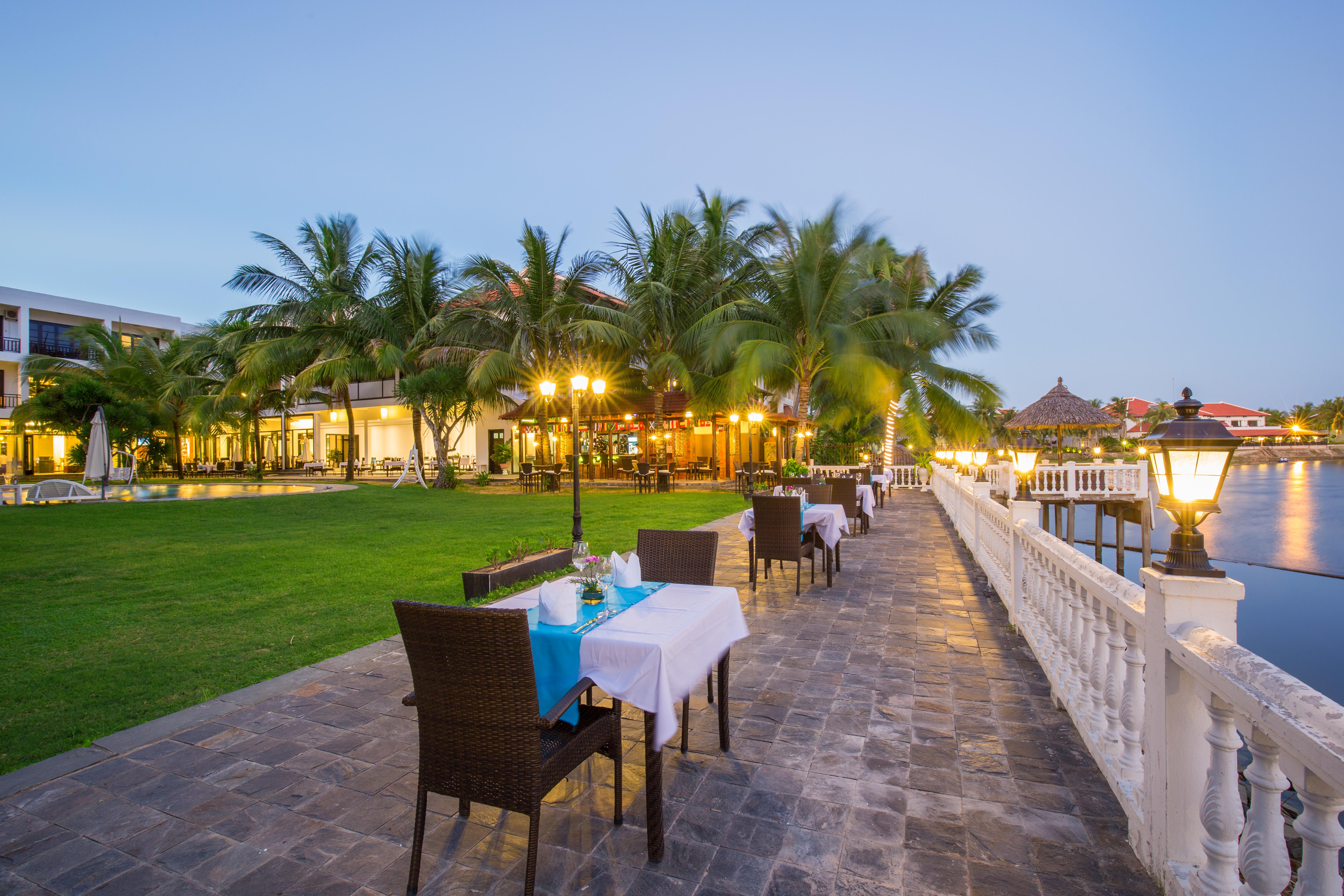 River Beach Resort & Residences Хойан Экстерьер фото